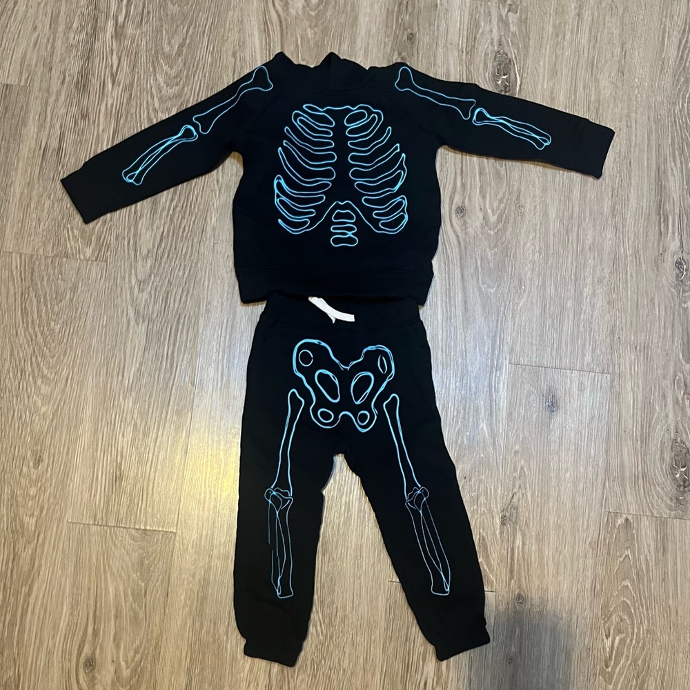3T Skeleton Hoodie + Sweatpants